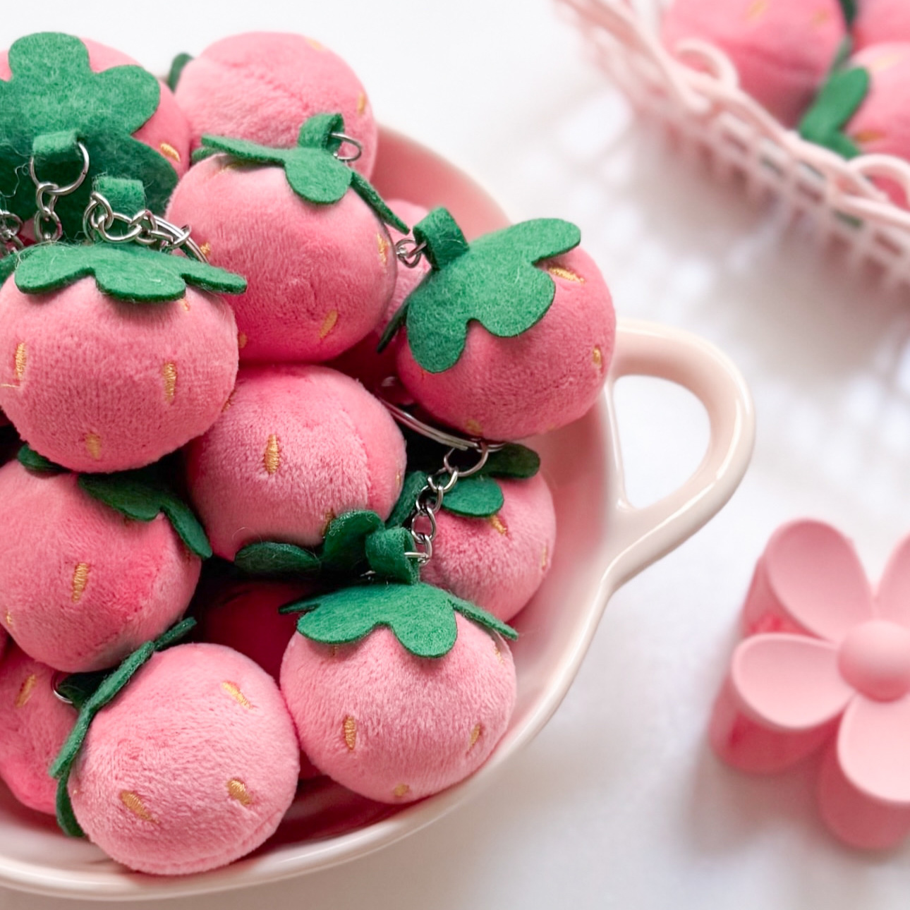 آویز توت فرنگی🍓